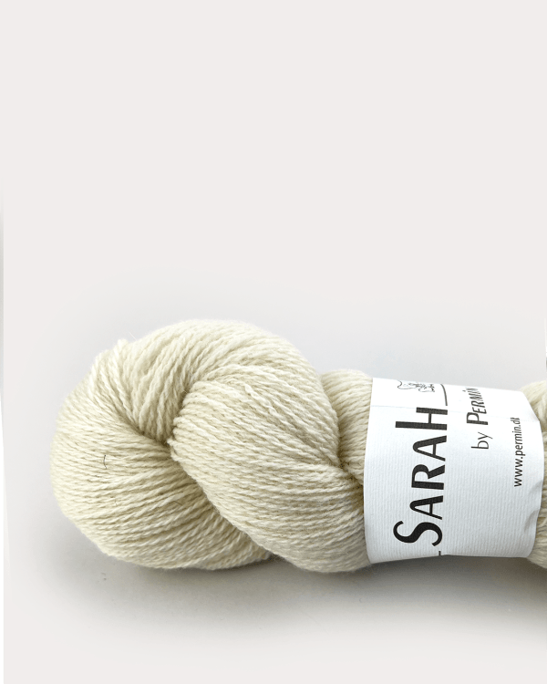 SARAH Råhvit 01